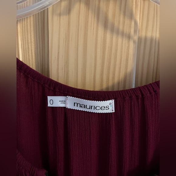 Maurice’s Women’s Burgundy and Black Embroidered‎ 3/4 Sleeve Blouse Size 0 - Picture 6 of 8